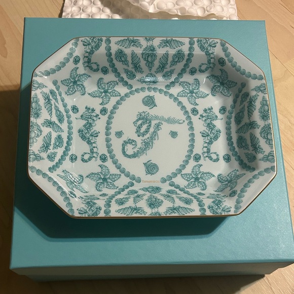 Tiffany & Co. Vide Poche Platter / Tray in Fine Bone China - Picture 1 of 4